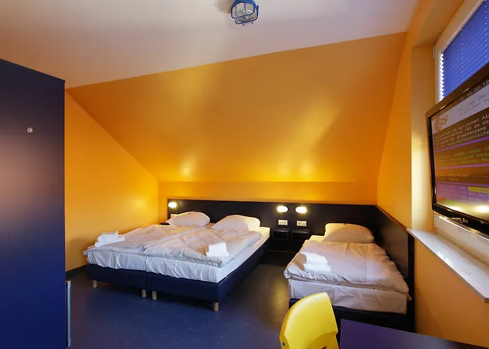 Bed'nbudget Expo-hostel Хостел