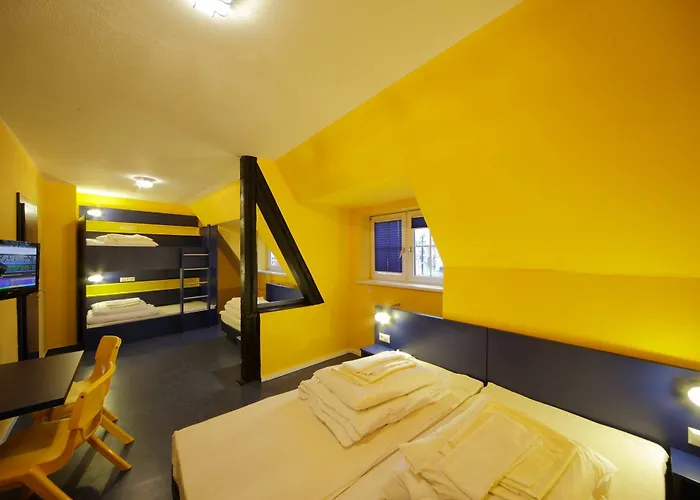 Bed'nbudget Expo-hostel Хостел *