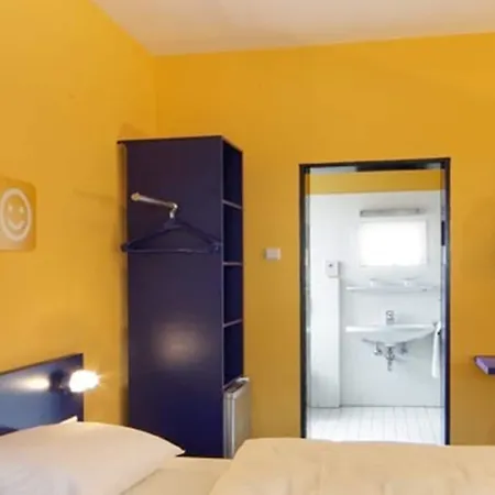 Bed'nbudget Expo-hostel Vandrarhem