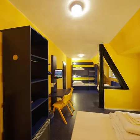 Bed'nbudget Expo-hostel Vandrarhem