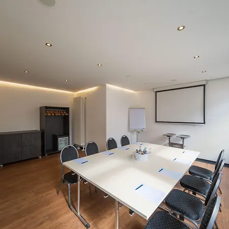 Bed'nbudget Expo-hostel Vandrarhem