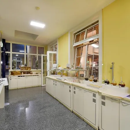 Albergue Bed'nbudget Expo-hostel *