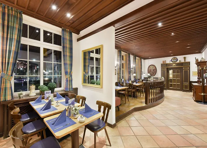 廉价世博青旅 旅馆 *